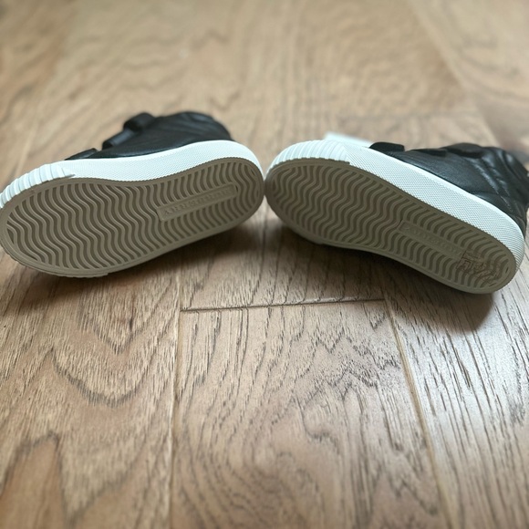 NWT BURBERRY VELCRO HIGH-TOP SNEAKERS - Picture 6 of 6